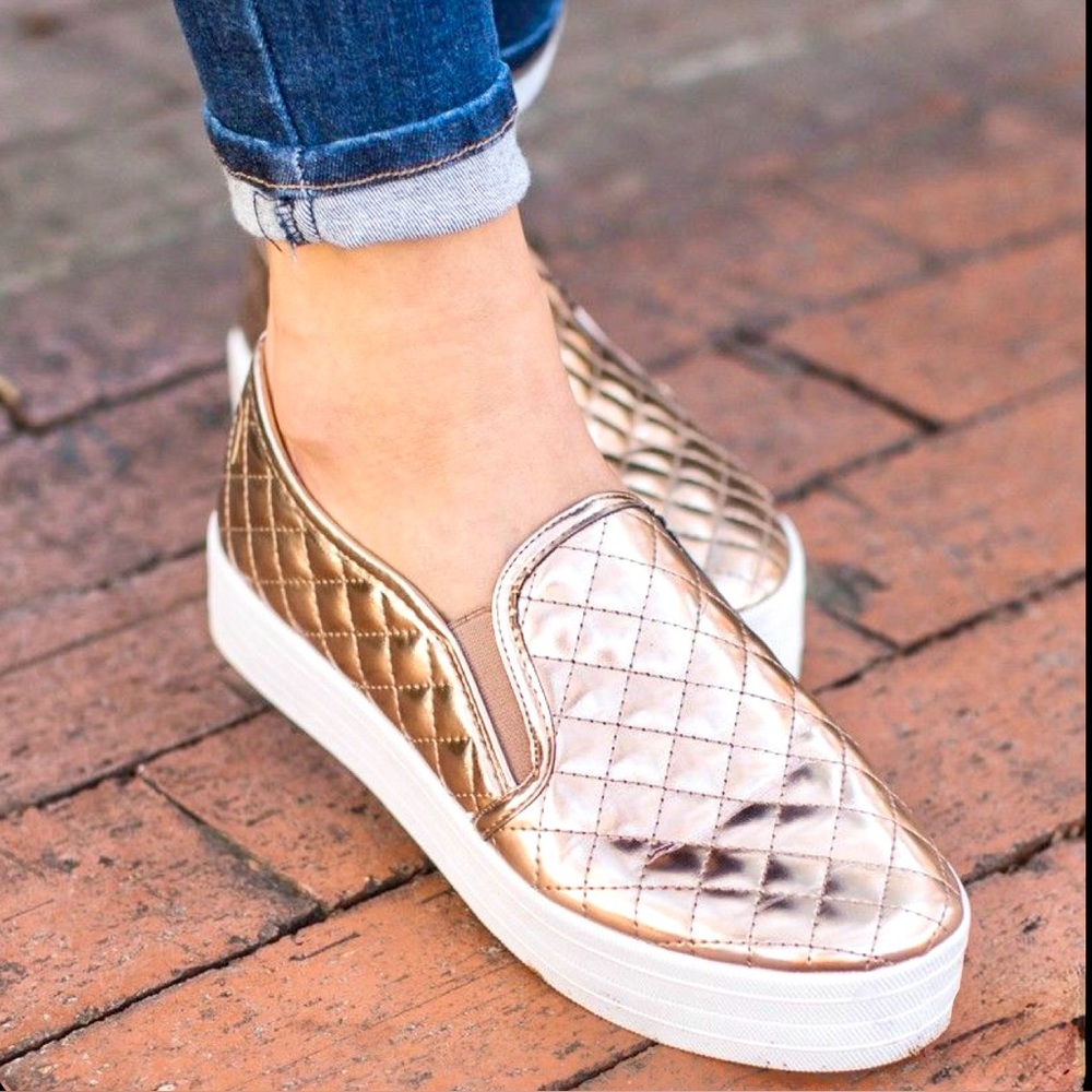 ✨ Steve Madden | Quilted Slip-On Sneakers | Blush Pink/Rose Gold | Size 8M ✨